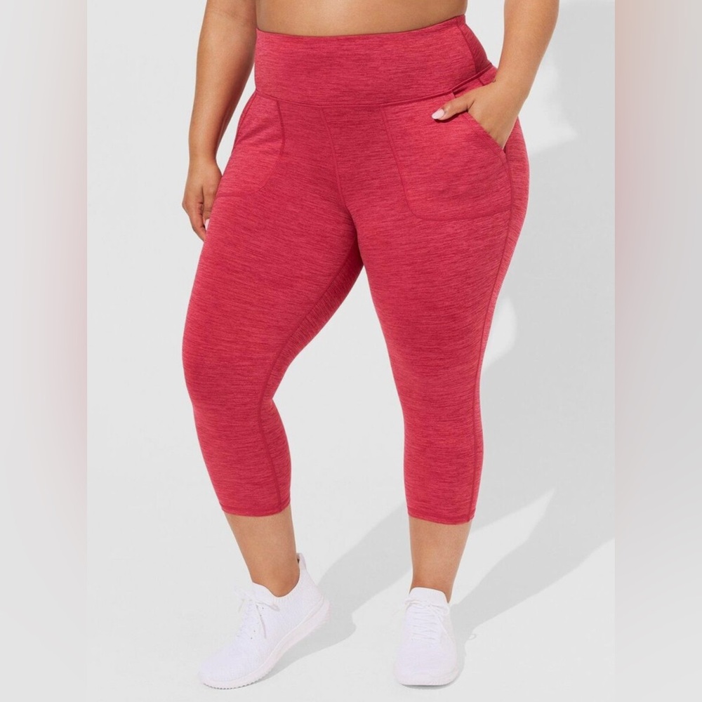Torrid Super Soft Performance Jersey Capri Active Legging Pink 4 #G75321‎